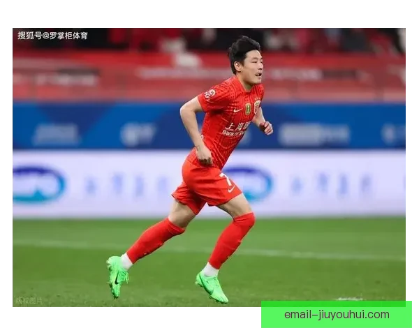 武磊因伤无缘国足新一期集训名单球迷关切健康状况