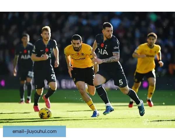 波罗统治热刺右路精准助攻连连点燃进攻火力引爆全场激情